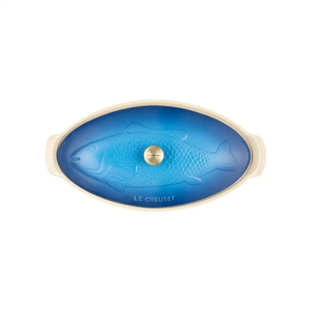 Alternative view of Le Creuset Heritage 1.7 Qt. Fish Baker with Gold Knob | Marseille