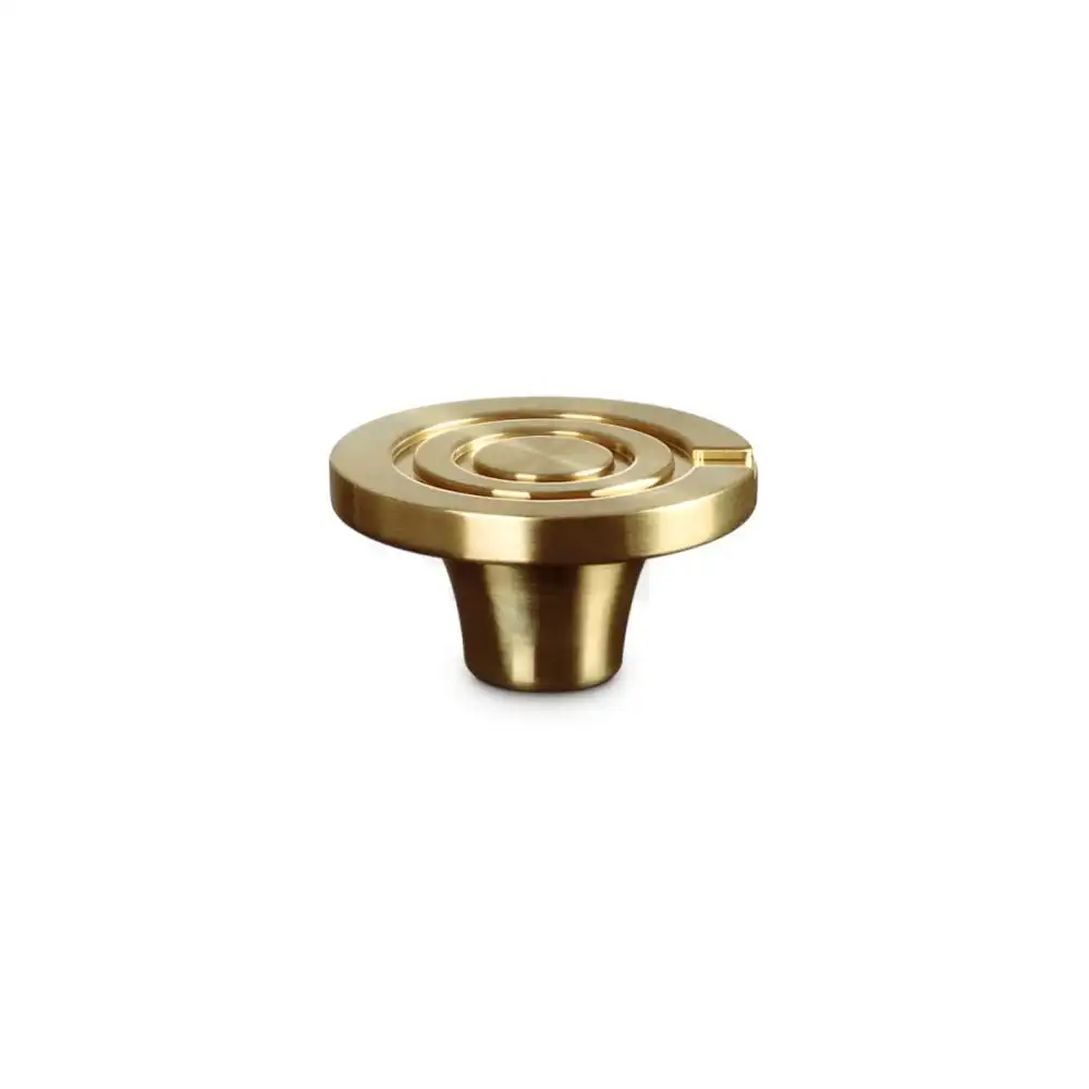 Alternative view of Le Creuset Crucible Large Knob | Brass