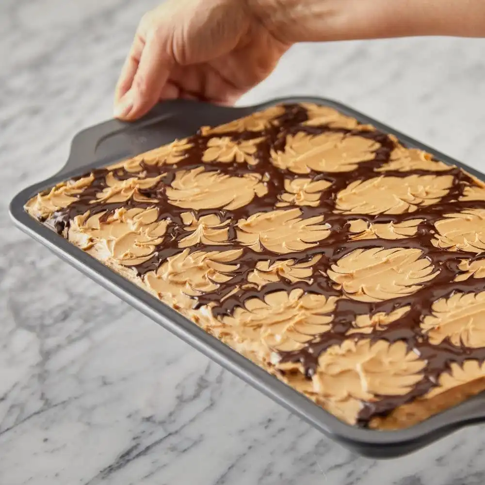 Alternative view of All-Clad Pro-Release Bakeware | Quarter Sheet Pan