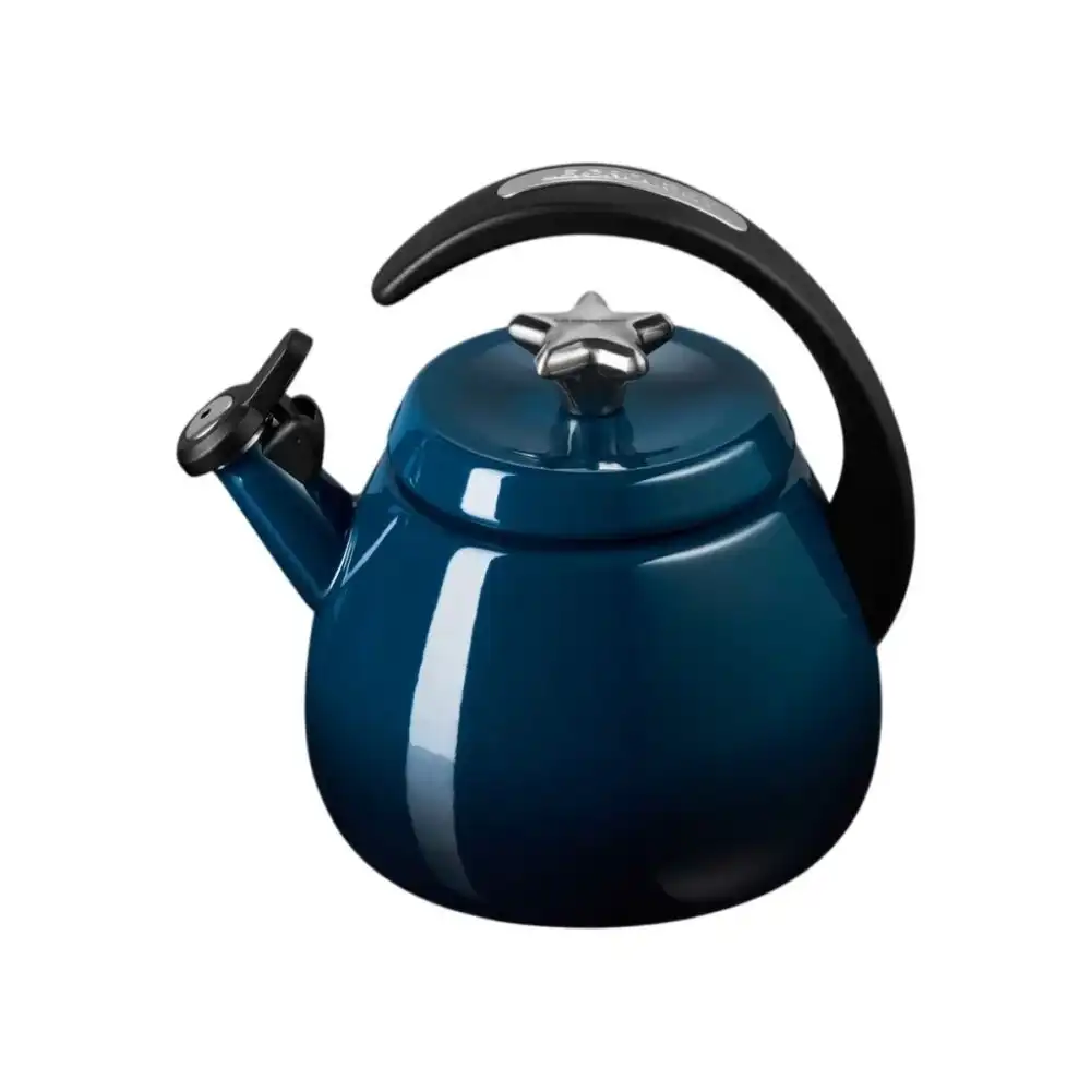 Le Creuset Signature 2.2 Qt. Cloche Kettle with Stainless Steel Star Knob | Nuit