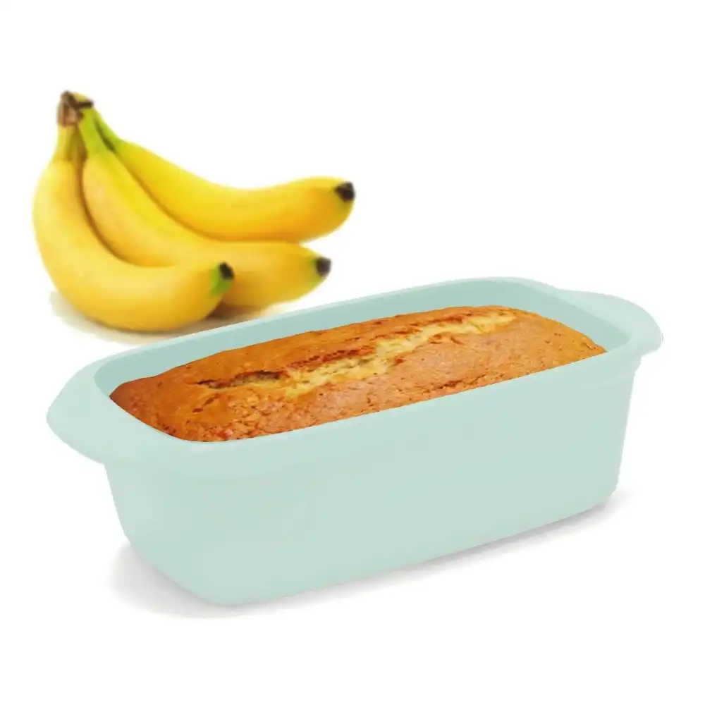 Alternative view of Chantal Classic Loaf Pan | Sage Green