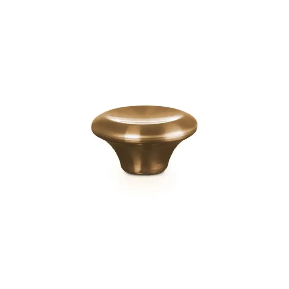 Alternative view of Le Creuset Signature Light Gold Knob | Small