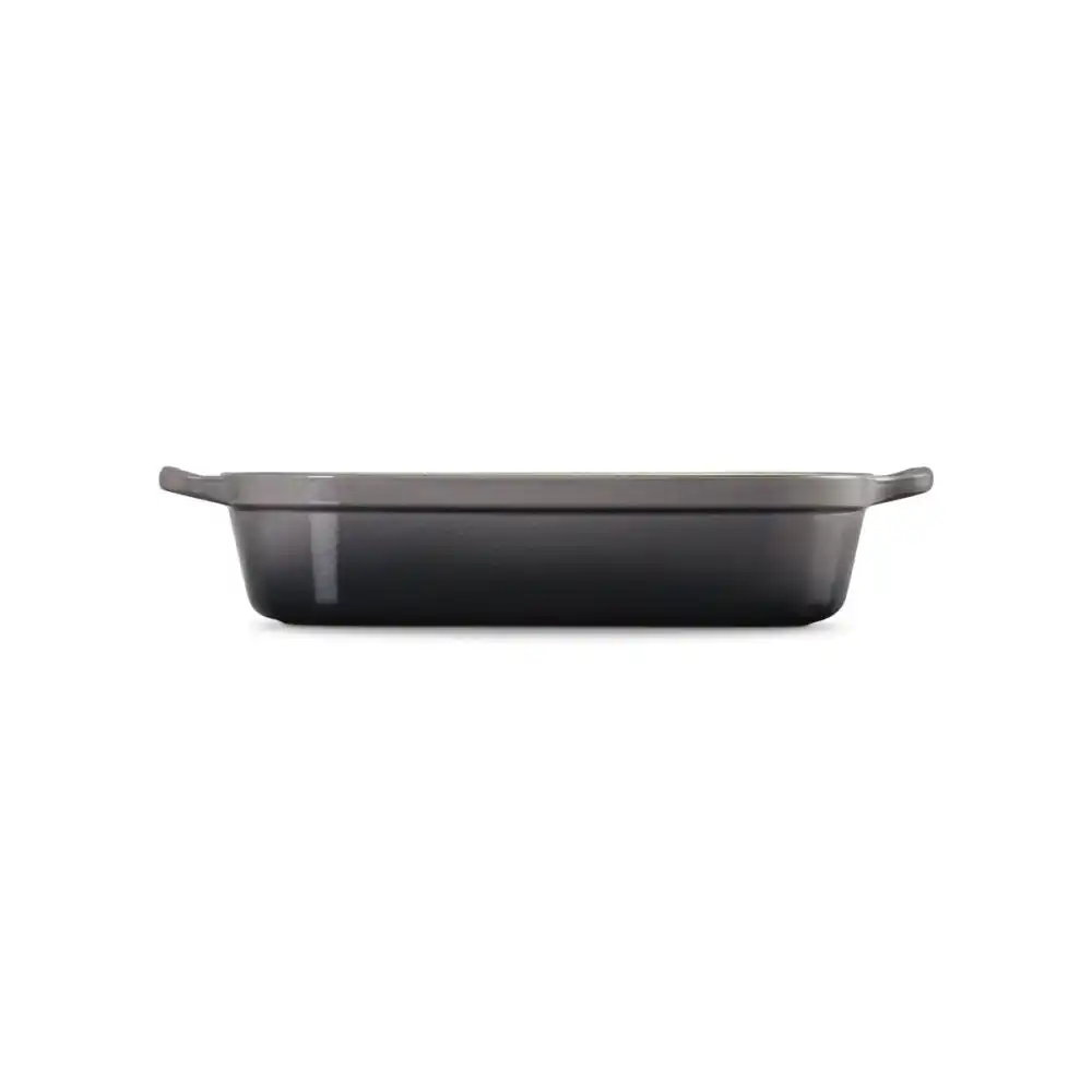 Alternative view of Le Creuset Signature 5.25 Qt. Rectangular Roaster | Oyster