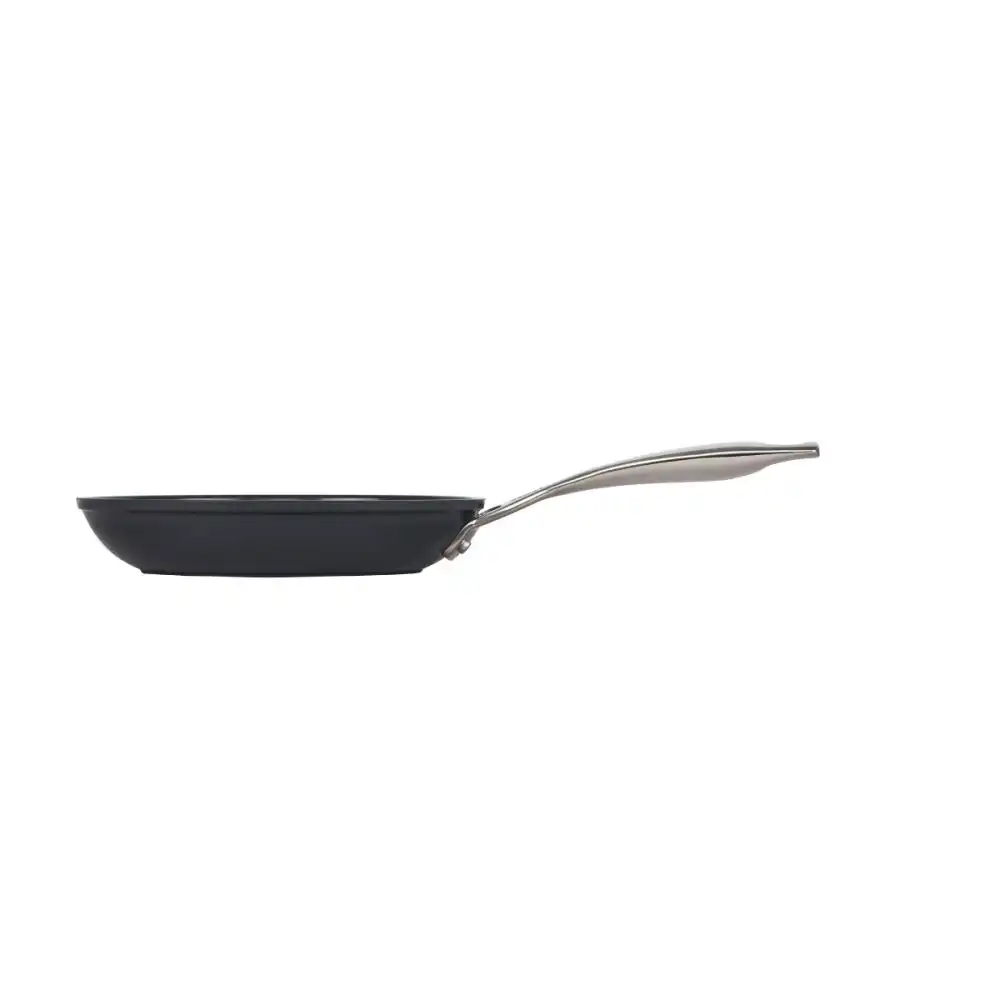 Alternative view of Le Creuset Essential Nonstick Ceramic 8" Fry Pan