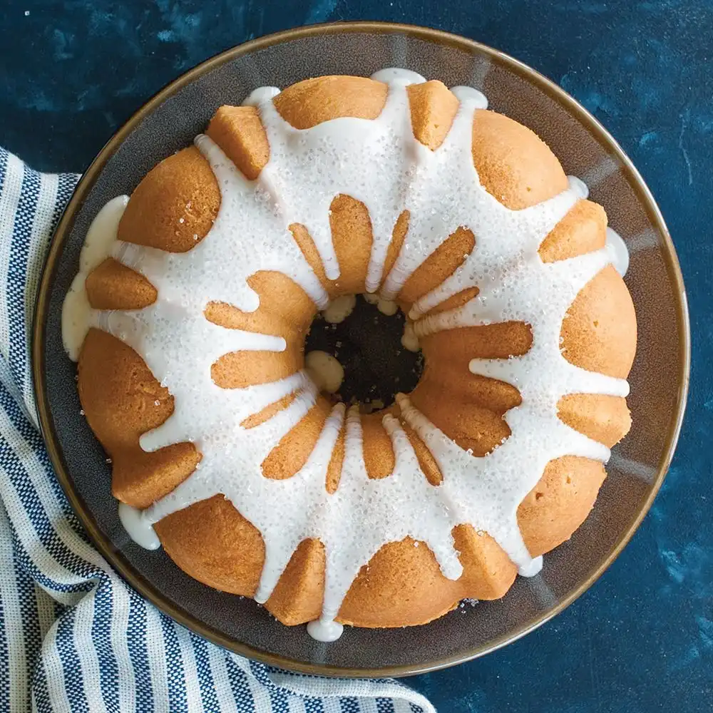 Alternative view of Nordic Ware Treat Bundt Pan