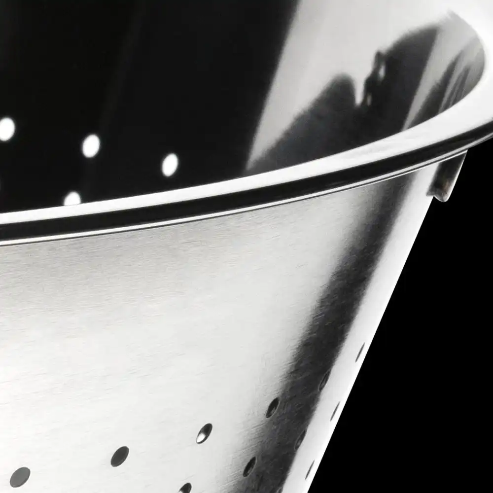 Alternative view of Browne Foodservice Stainless Steel European Style Colander | 7.25 Qt.