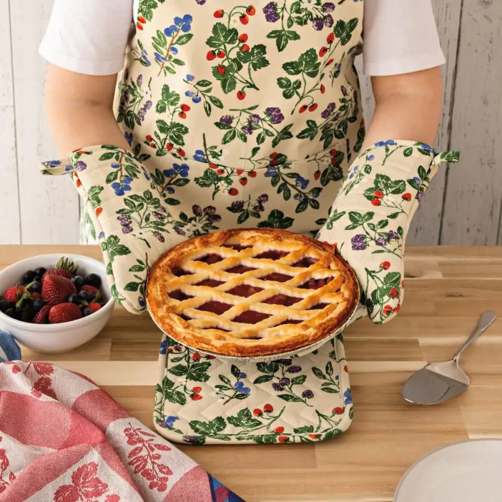 Alternative view of Now Designs by Danica Oven Mitt | Berry Bramble
