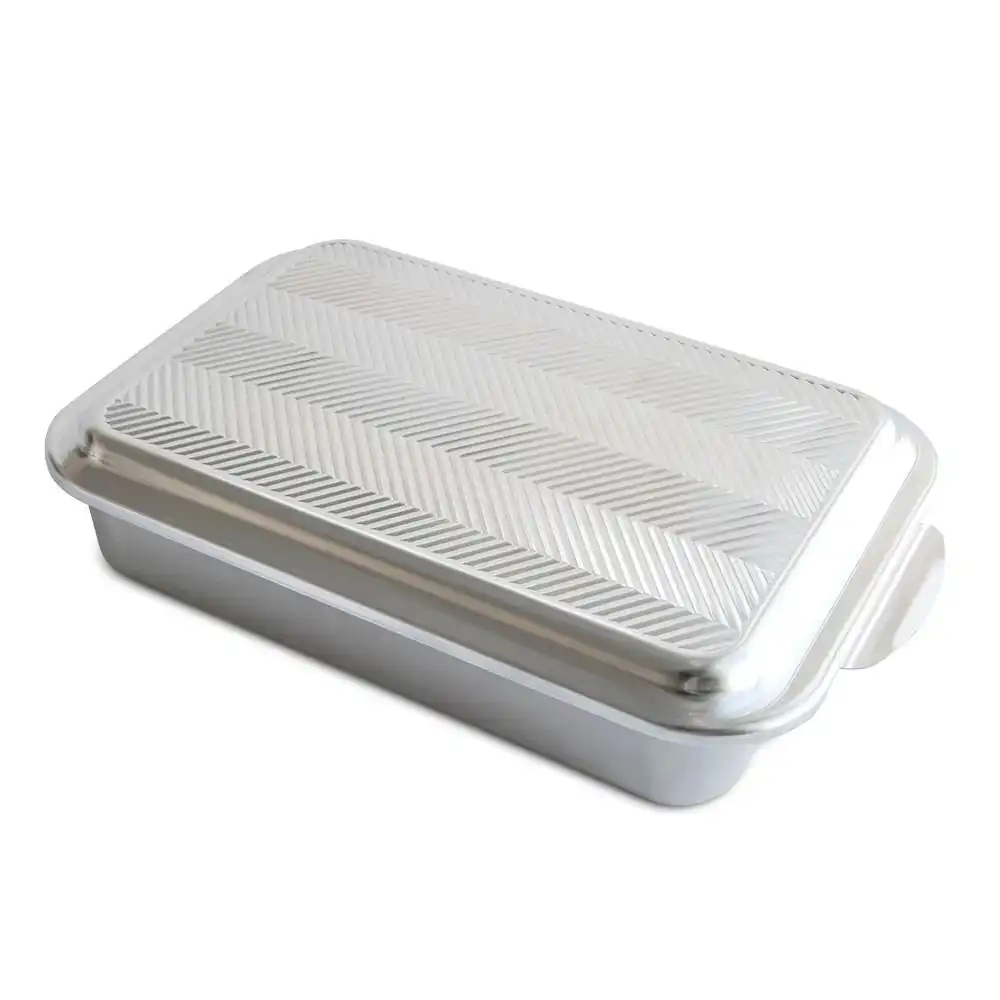 Nordic Ware Classic 9" x 13" Pan with Embossed Prism Lid
