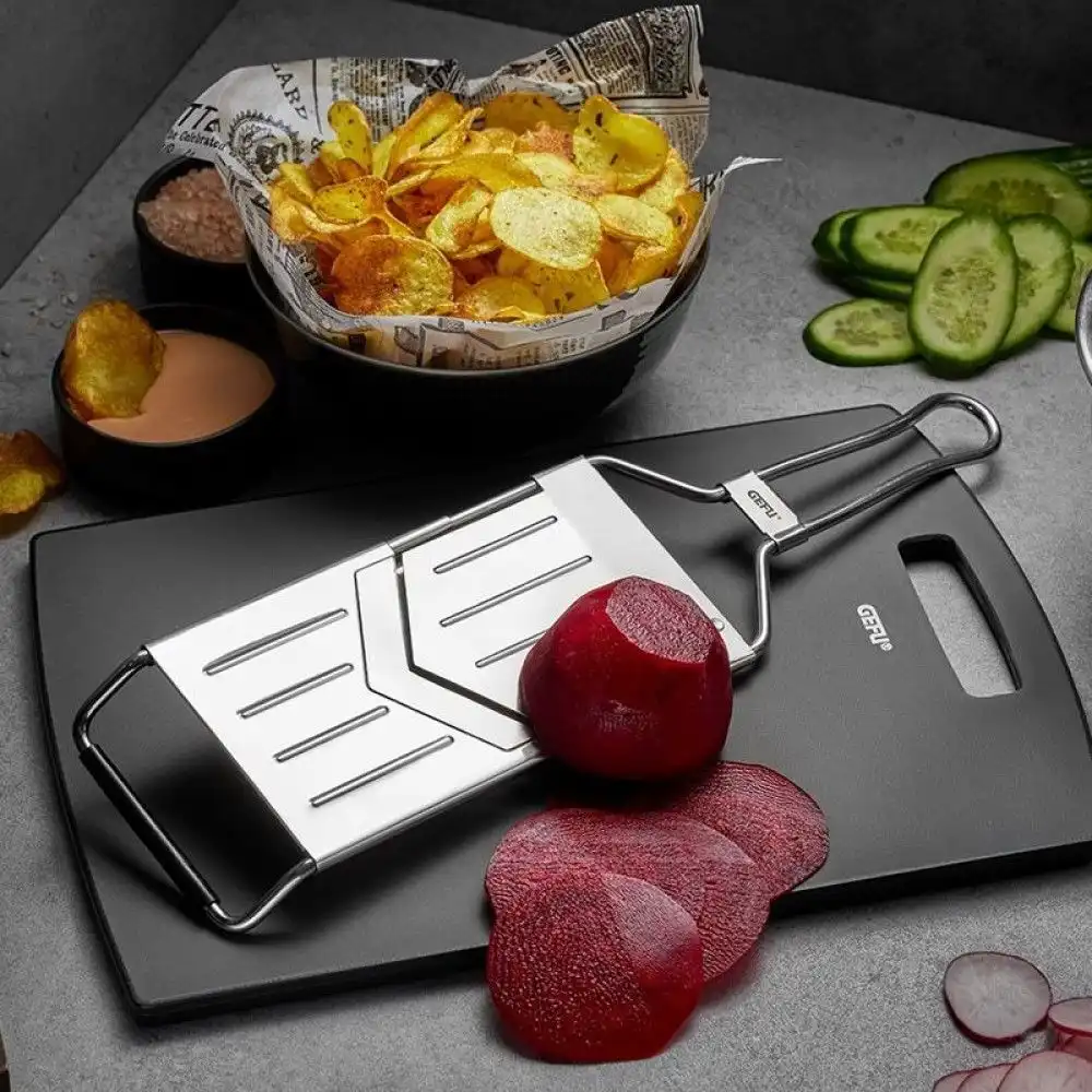Alternative view of Gefu Raspini V-Slicer