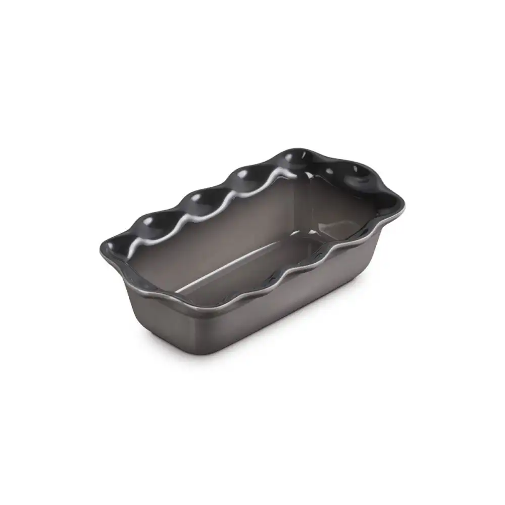 Le Creuset Heritage 9" Fluted Loaf Pan | Oyster