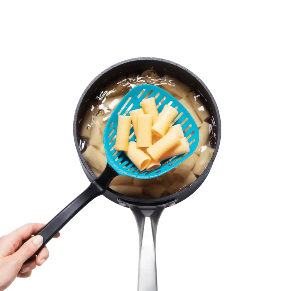 Alternative view of Dreamfarm Big Lestrain Dripless Sit Up Strainer | Dreamfarm Blue