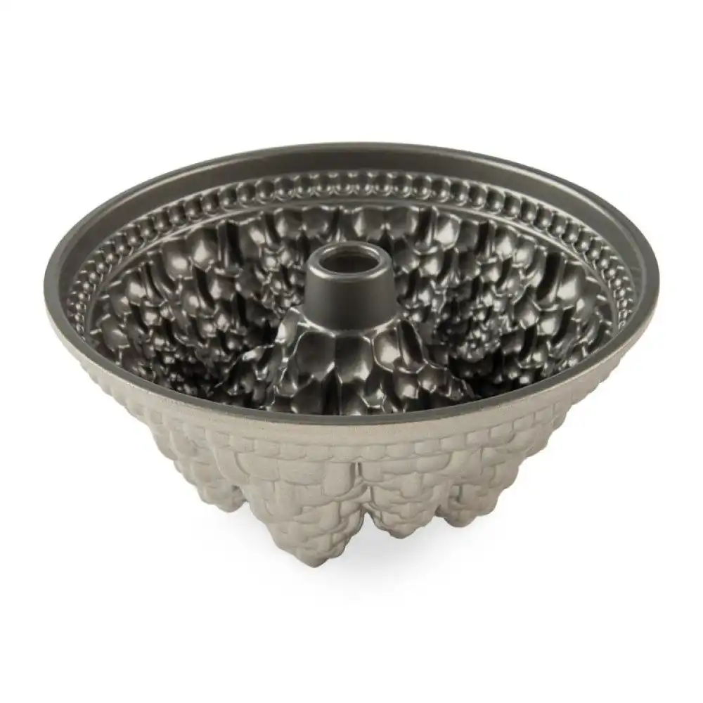 Alternative view of Nordic Ware Pine Forest Bundt Pan