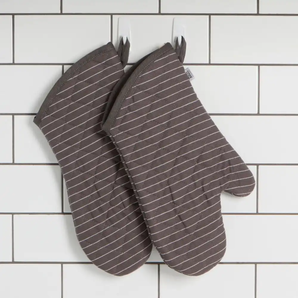 Alternative view of Now Designs by Danica Superior Oven Mitt | Granite Pinstripe