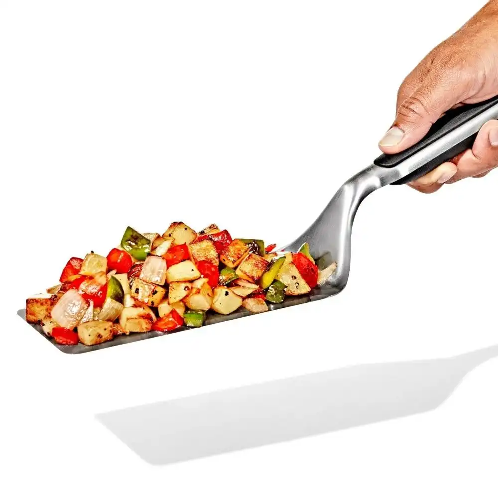 Alternative view of OXO Large Griddle Turner
