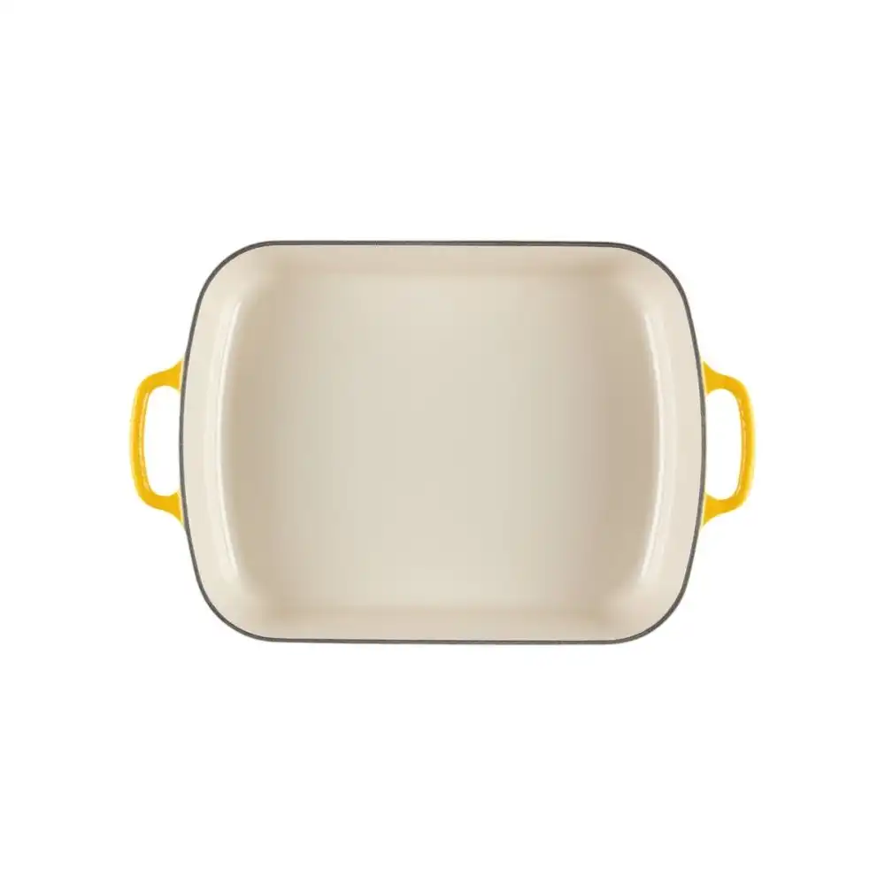Alternative view of Le Creuset Signature 5.25 Qt. Rectangular Roaster | Nectar