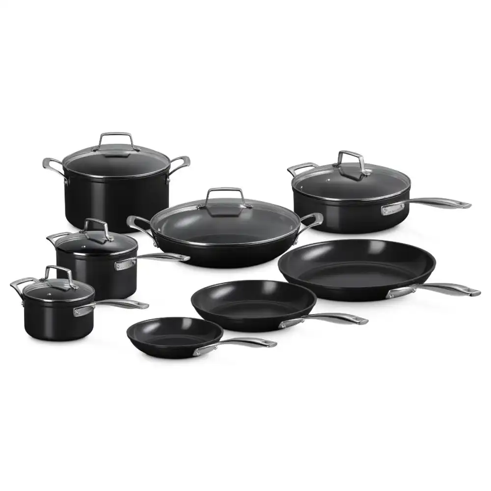Le Creuset Essential Nonstick Ceramic 13-Piece Cookware Set