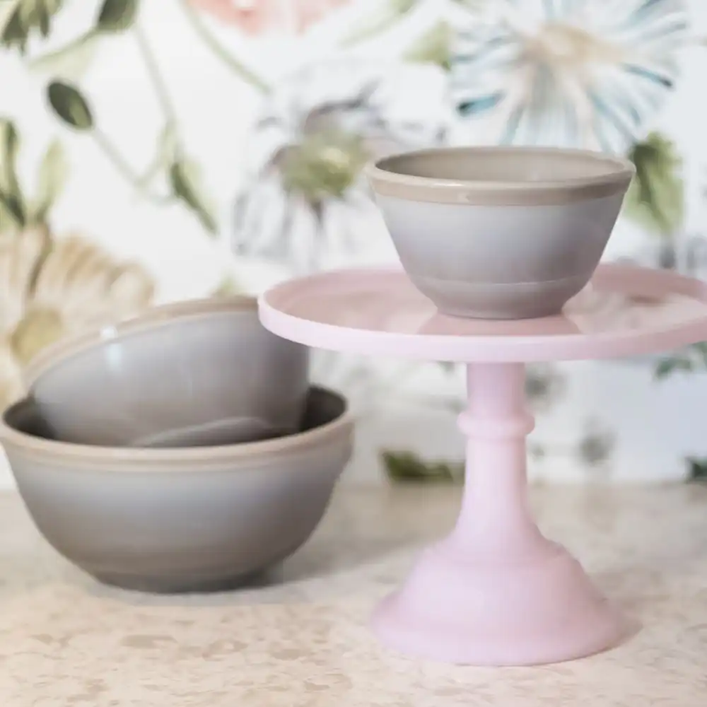 Alternative view of Mosser Glass 3-Piece Mixing Bowl Set (20oz, 40oz, 60oz) | Marble