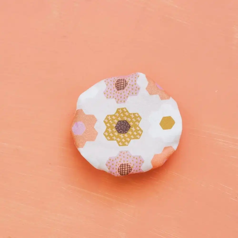 Alternative view of Doe A Deer Flower Garden 3.25" Jar Cover