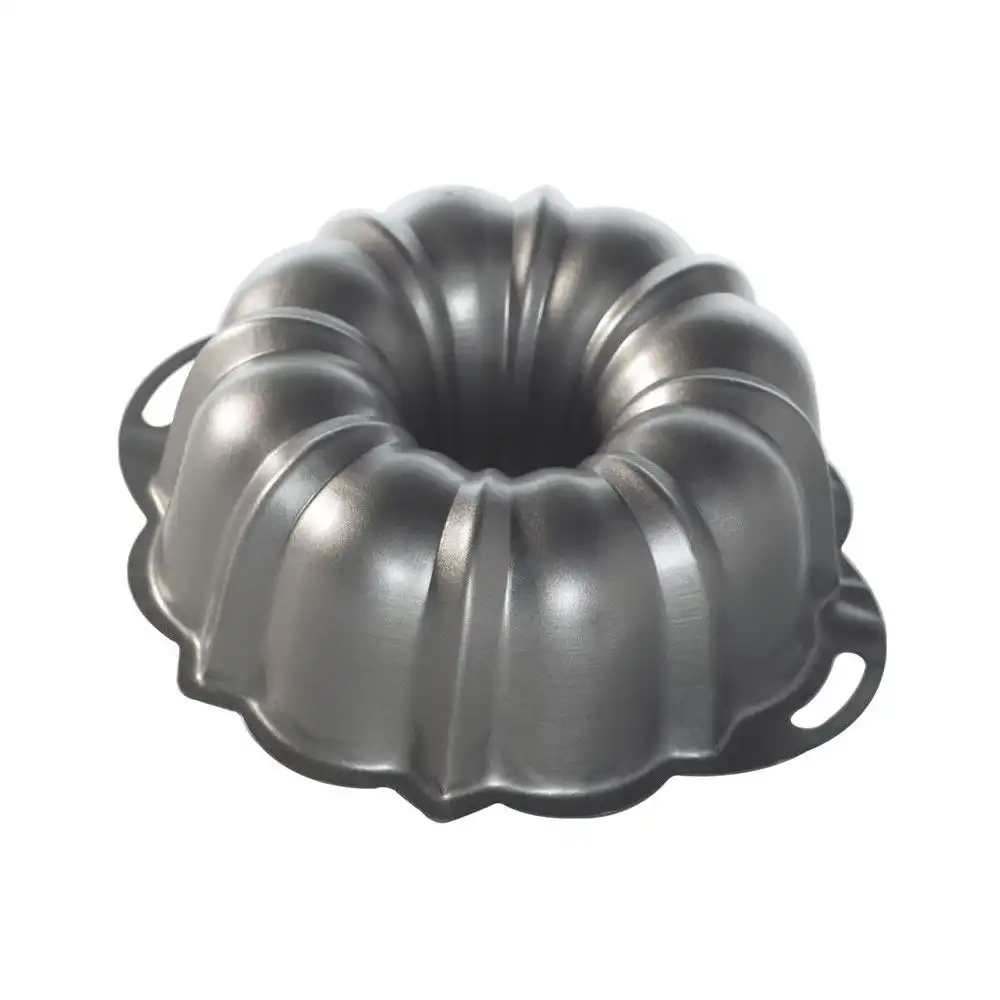 Nordic Ware Bake & Store | Bundt Cake