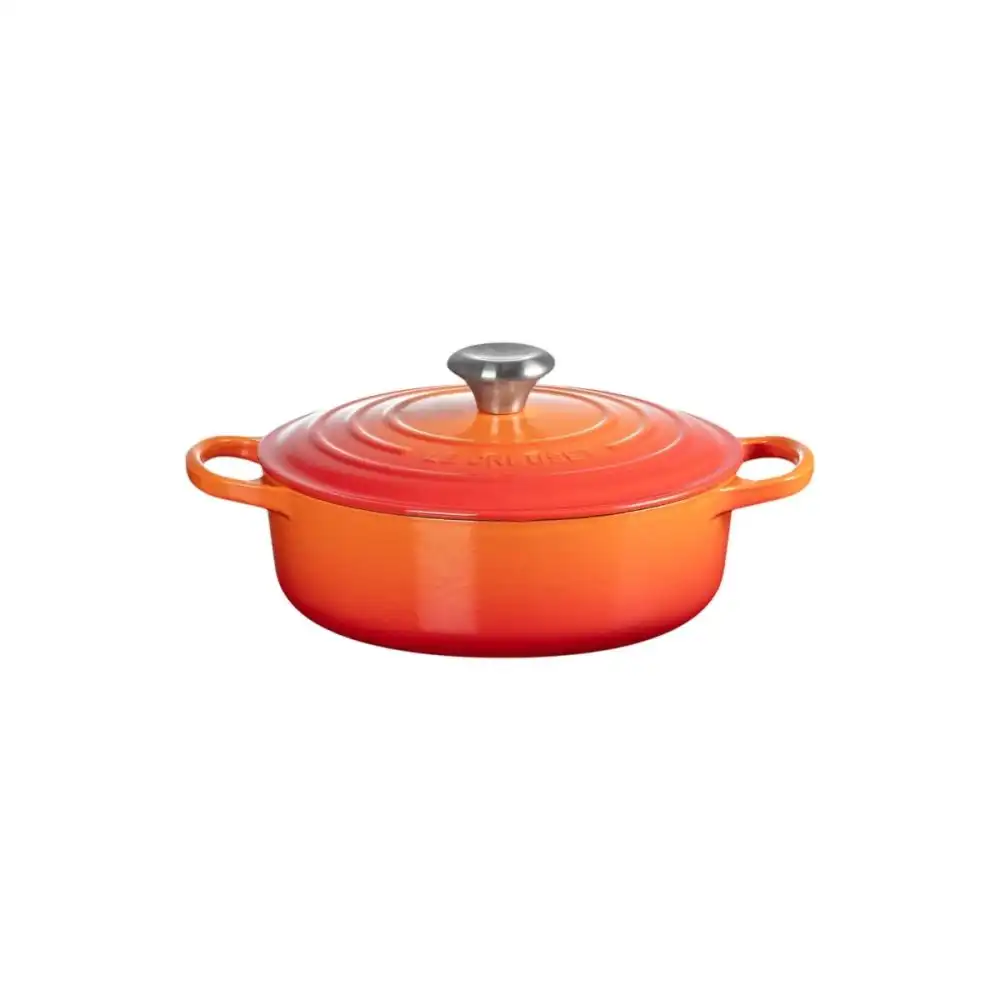 Alternative view of Le Creuset Signature 3.5 Quart Round Wide Oven | Flame