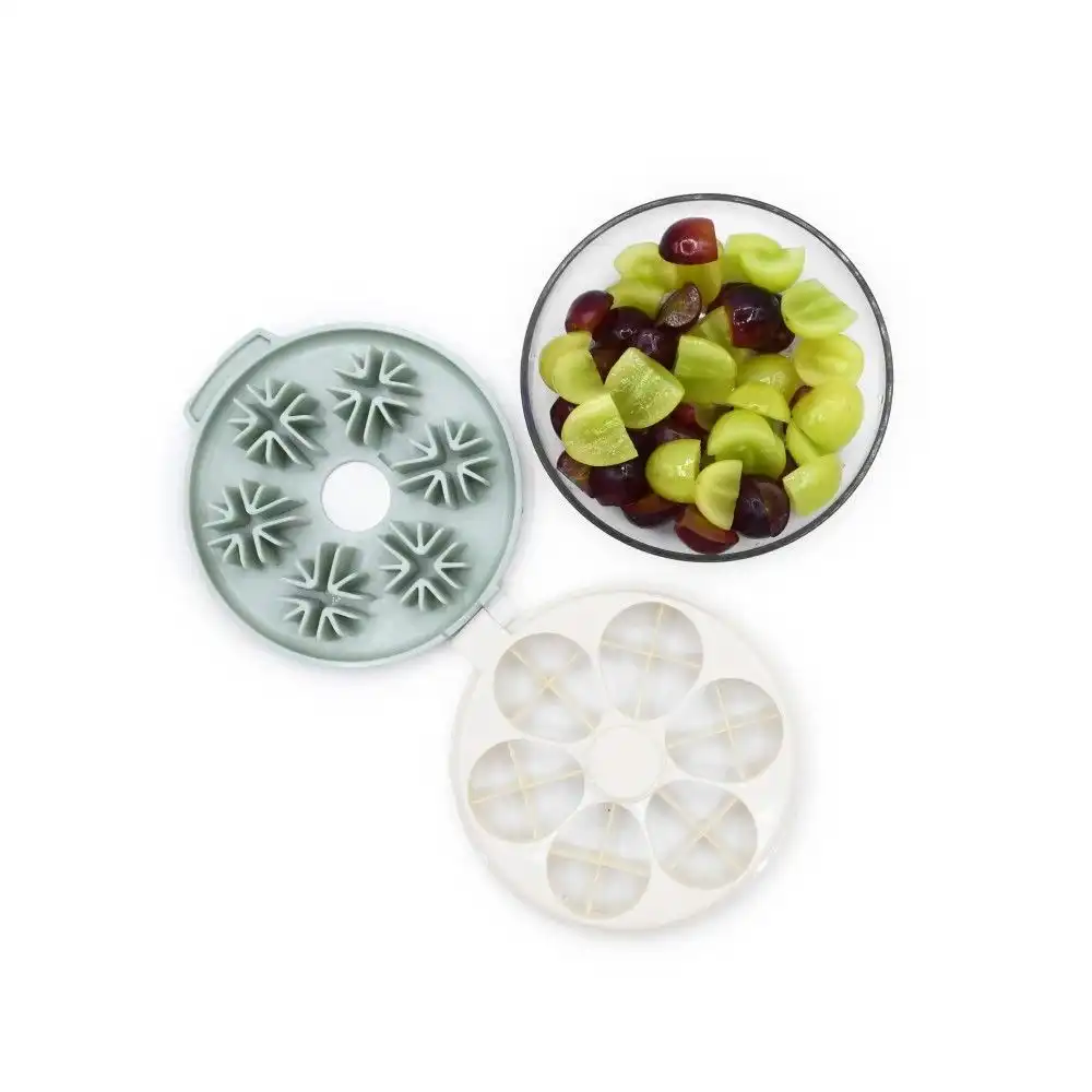 Alternative view of Melii Grape Quarterer