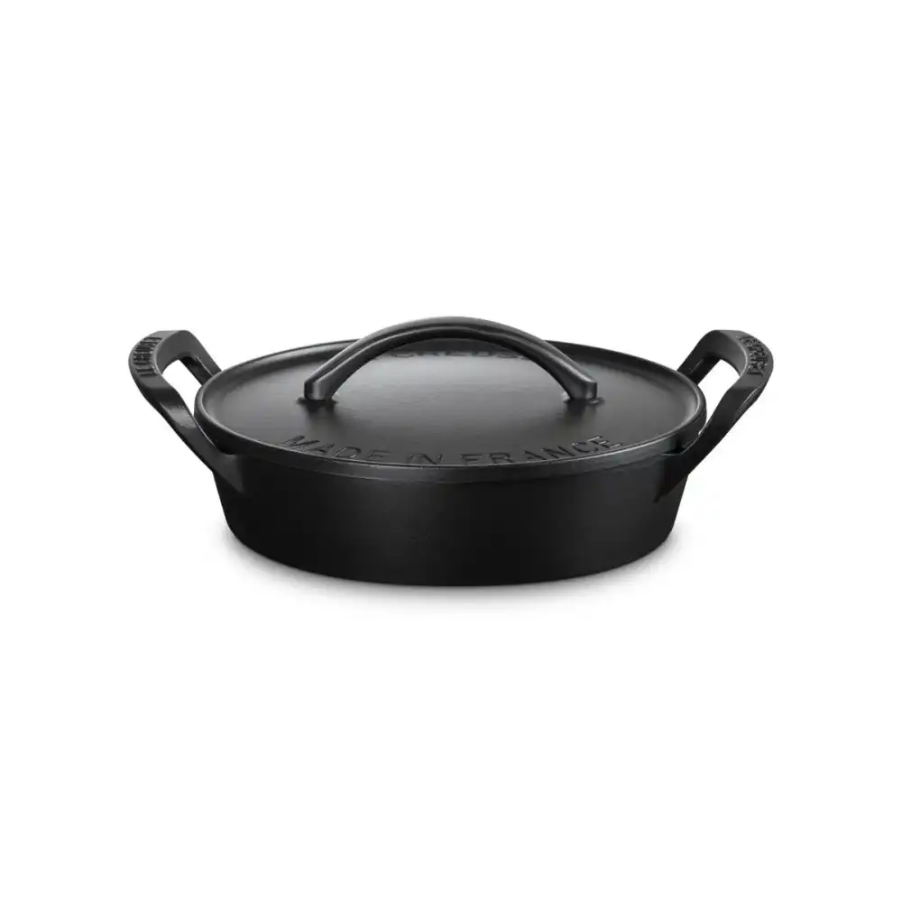 Alternative view of Le Creuset Alpine Collection 3.5 Qt. Utility Pan | Matte Black