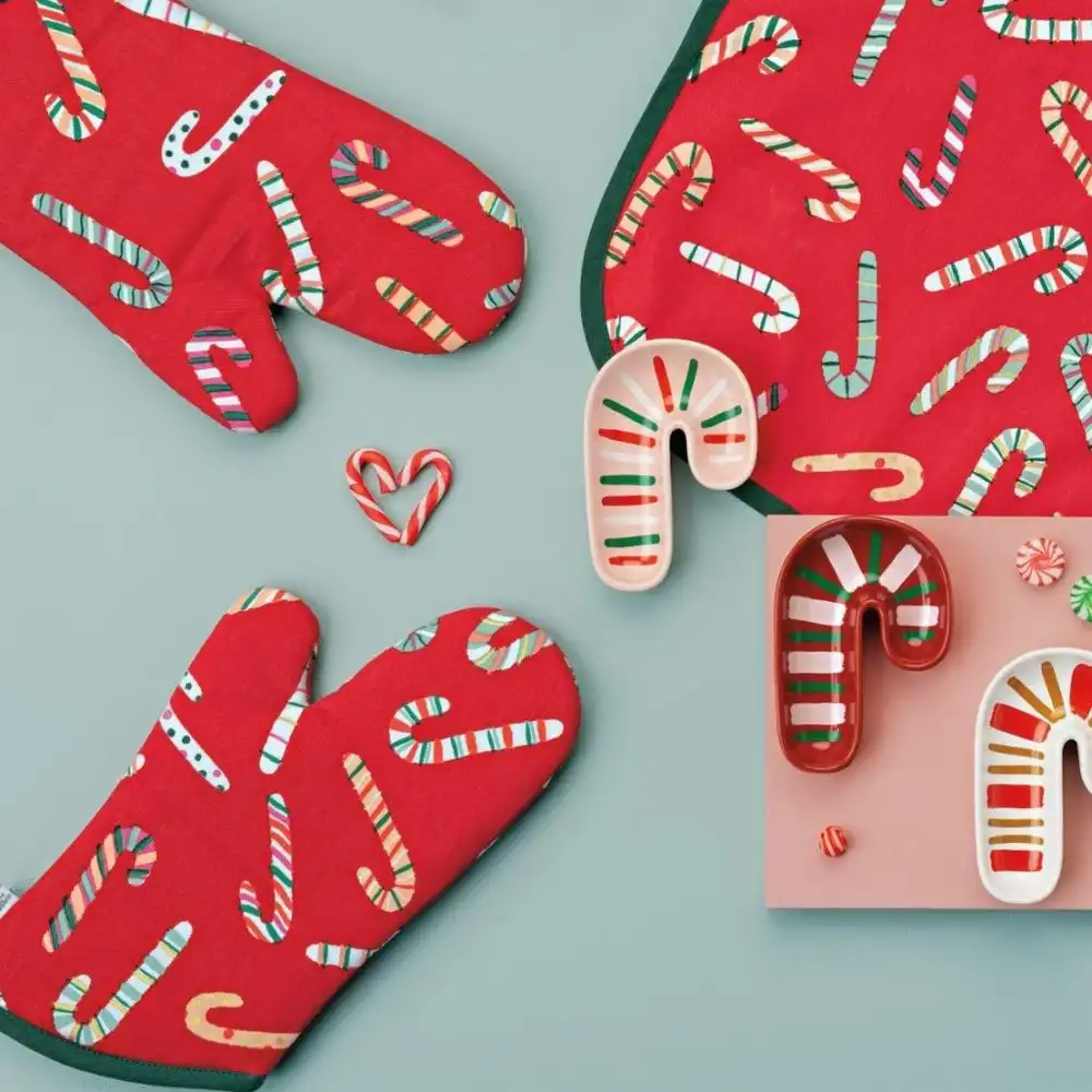 Alternative view of Danica Jubilee Christmas Oven Mitt (Set of 2) | Merry Mints
