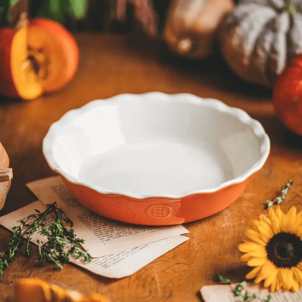 Alternative view of Emile Henry Limited Edition 9" Pie Dish | Pumpkin