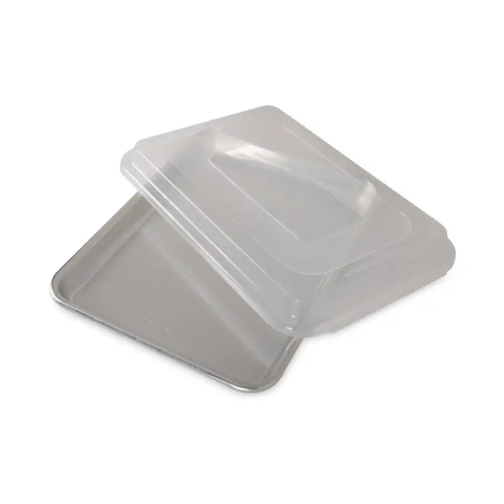 Nordic Ware Naturals Baker's Quarter Sheet with Lid
