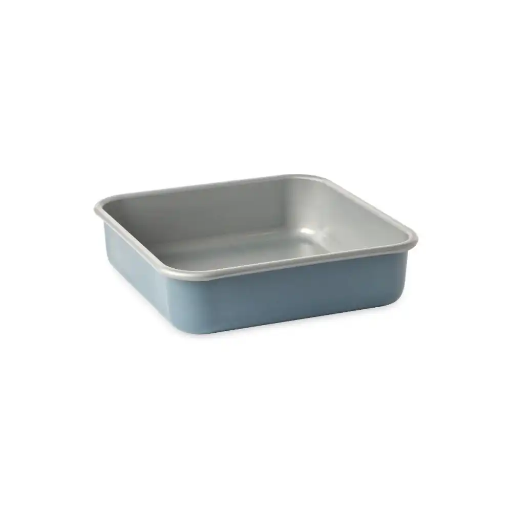 Alternative view of Nordic Ware Brilliant 9" Square Pan