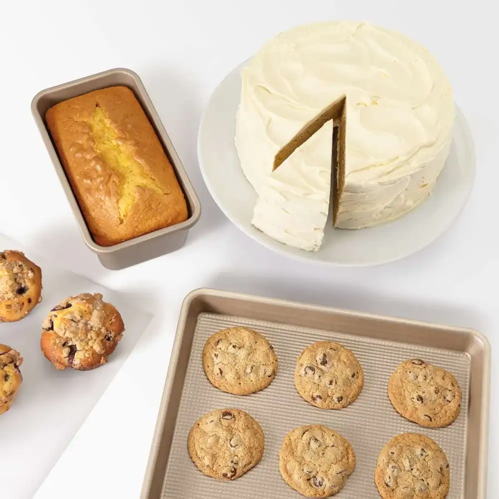 Alternative view of OXO Non-Stick Pro 5pc Bakeware Set